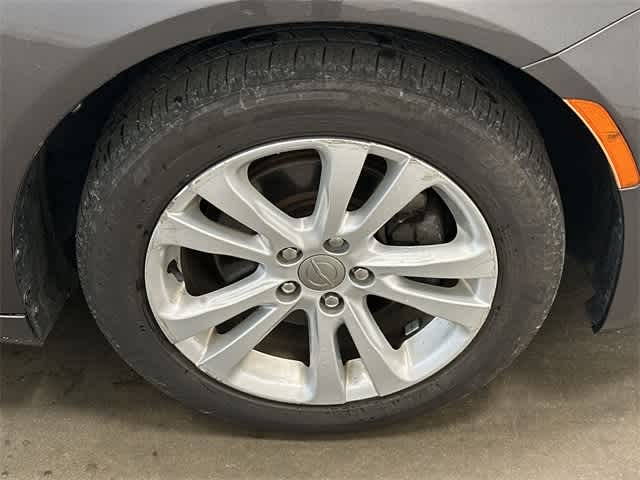 Thumbnail: 2015 Chrysler 200 - 5