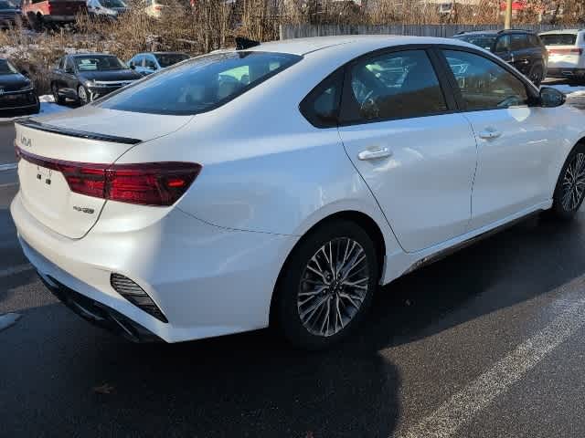 Thumbnail: 2023 Kia Forte - 4