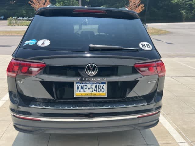 Thumbnail: 2022 Volkswagen Tiguan - 4