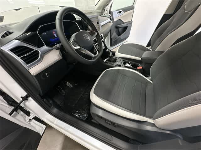 Thumbnail: 2025 Volkswagen Taos - 16