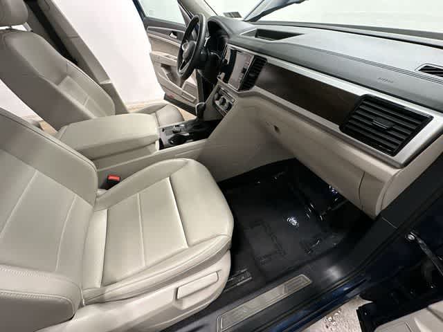 Thumbnail: 2023 Volkswagen Atlas - 21