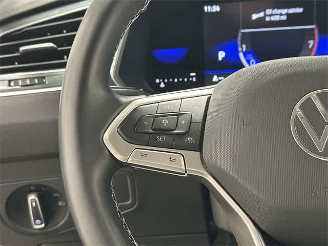 Thumbnail: 2022 Volkswagen Tiguan - 8