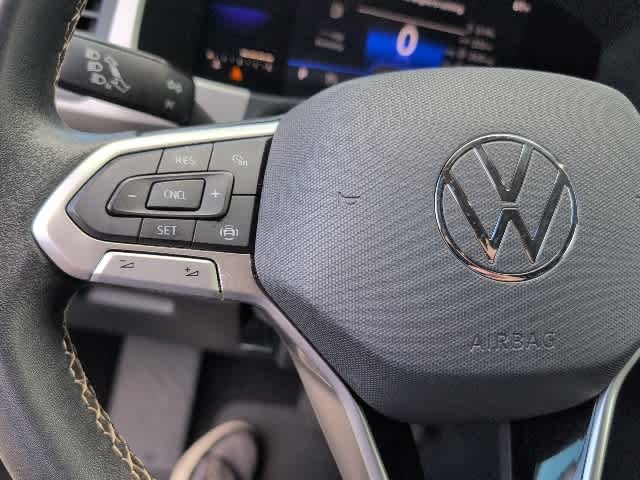 Thumbnail: 2022 Volkswagen Atlas - 16