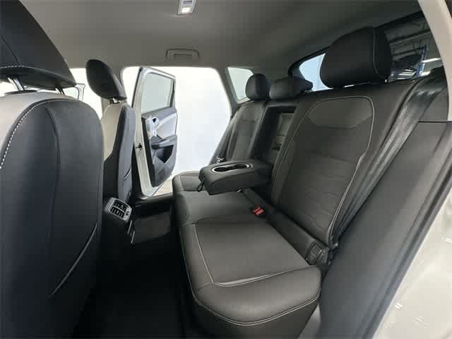 Thumbnail: 2025 Volkswagen Taos - 18