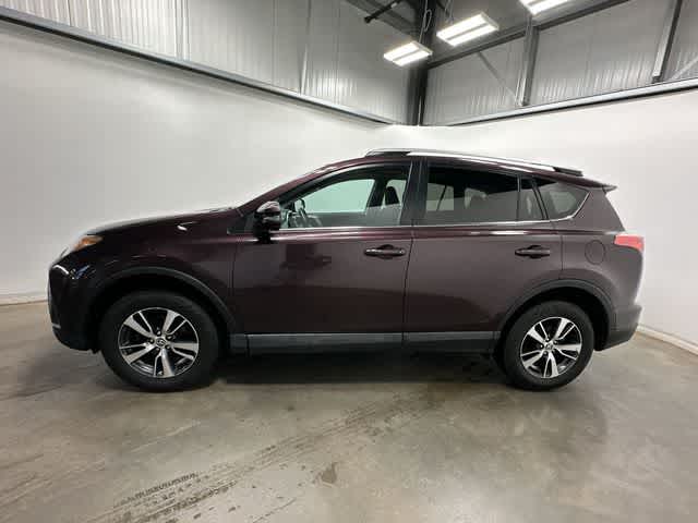 Thumbnail: 2016 Toyota RAV4 - 2