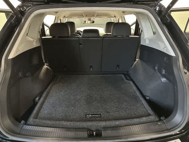 Thumbnail: 2022 Volkswagen Tiguan - 25