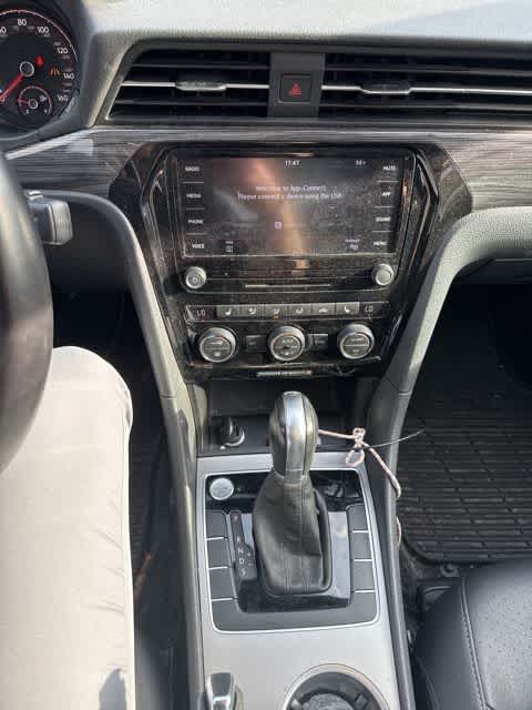 Thumbnail: 2020 Volkswagen Passat - 22
