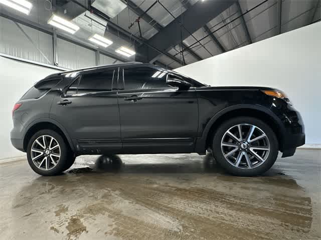 Thumbnail: 2015 Ford Explorer - 3