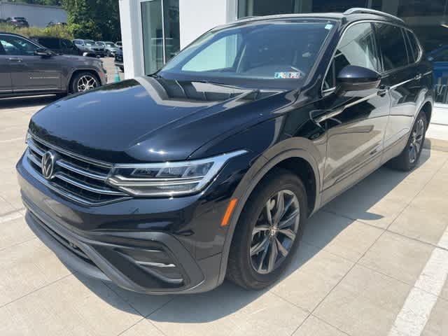 Thumbnail: 2022 Volkswagen Tiguan - 1