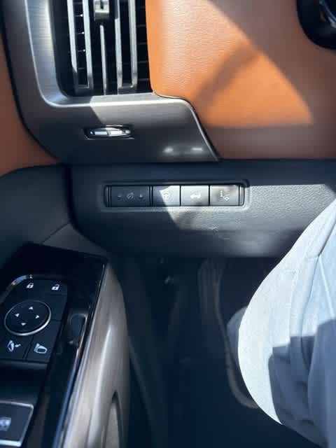 Thumbnail: 2022 Nissan Pathfinder - 18