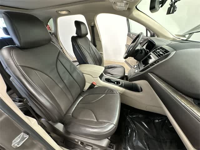 Thumbnail: 2017 Lincoln MKC - 24