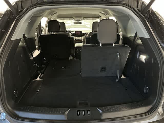 Thumbnail: 2022 Ford Explorer - 26