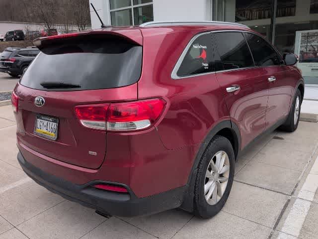 Thumbnail: 2017 Kia Sorento - 5