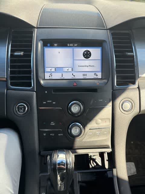 Thumbnail: 2016 Ford Taurus - 20