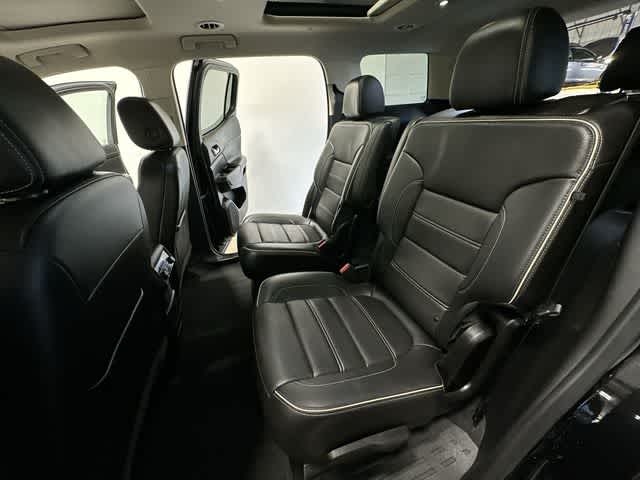 Thumbnail: 2023 GMC Acadia - 21