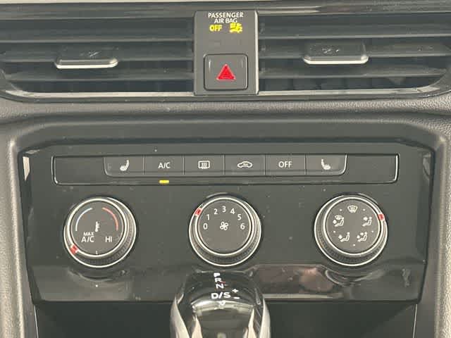 Thumbnail: 2023 Volkswagen Taos - 15