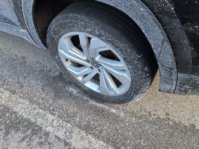 Thumbnail: 2023 Volkswagen Atlas - 9