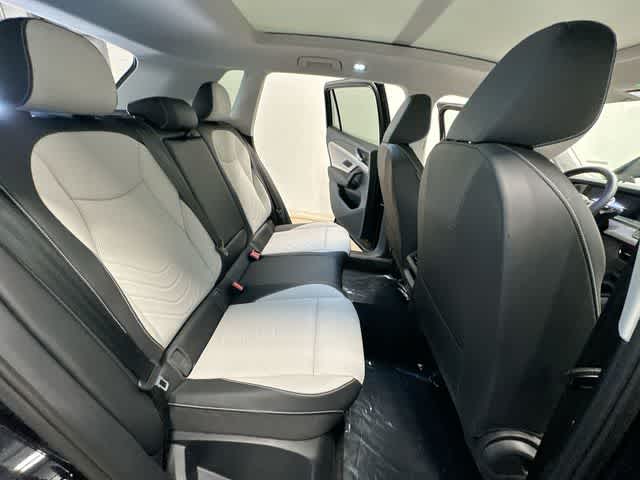 Thumbnail: 2026 Volkswagen Tiguan - 22