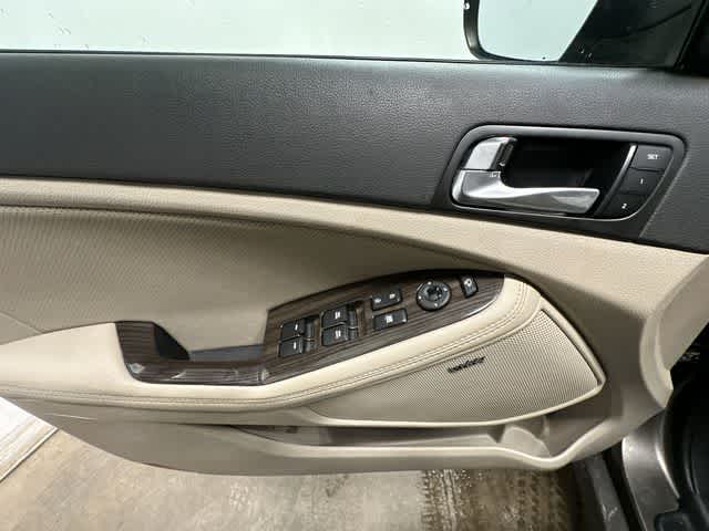 Thumbnail: 2014 Kia Optima - 17