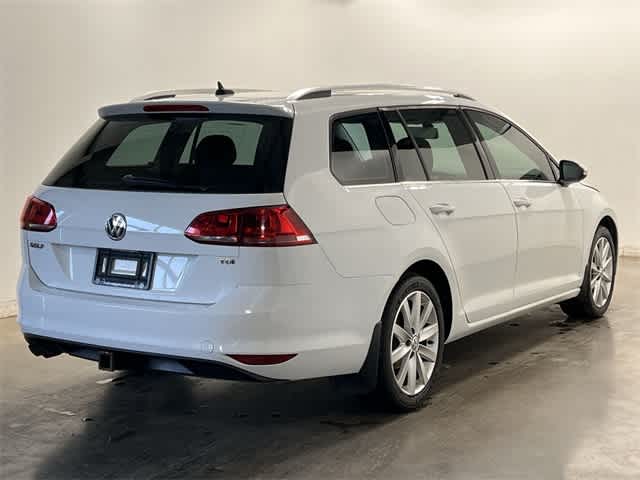 Thumbnail: 2015 Volkswagen e-Golf - 32
