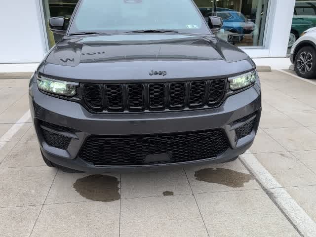 Thumbnail: 2023 Jeep Grand Cherokee - 6