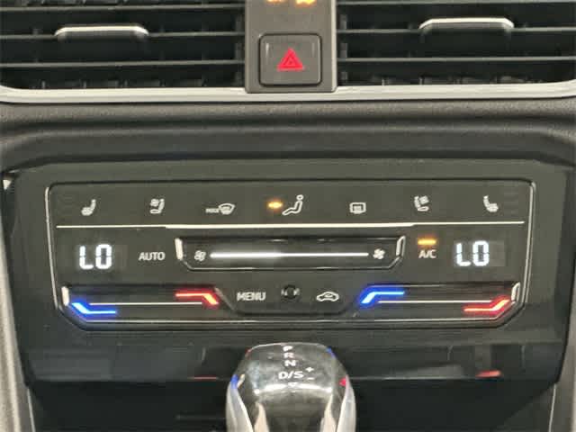 Thumbnail: 2025 Volkswagen Taos - 17