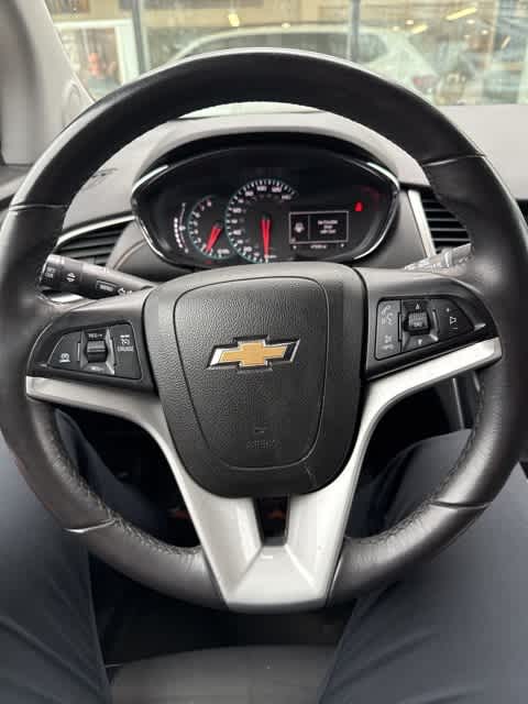 Thumbnail: 2018 Chevrolet Trax - 12