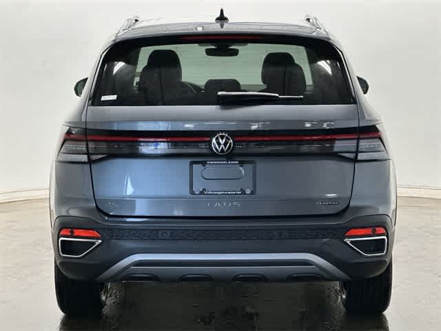 Thumbnail: 2025 Volkswagen Taos - 4