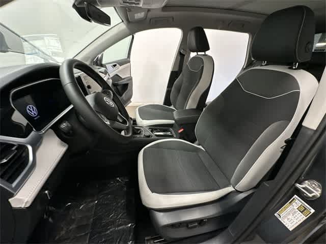 Thumbnail: 2025 Volkswagen Taos - 18