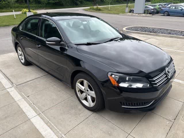 Thumbnail: 2013 Volkswagen Passat - 4