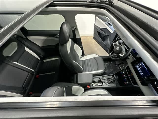 2025 Volkswagen Taos SEL 6