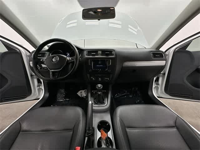 Thumbnail: 2017 Volkswagen Jetta - 19