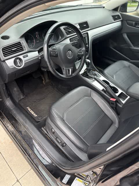 Thumbnail: 2013 Volkswagen Passat - 13