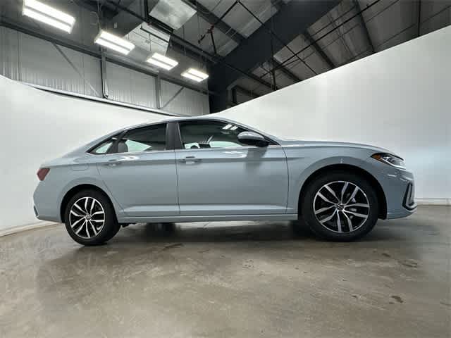 Thumbnail: 2026 Volkswagen Jetta - 3