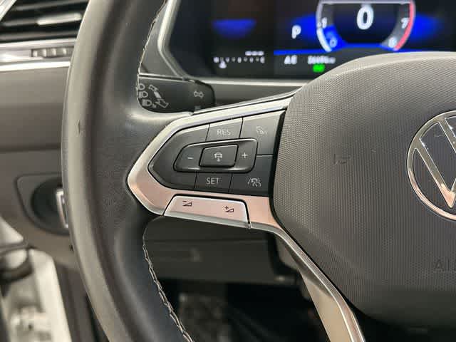 Thumbnail: 2023 Volkswagen Tiguan - 8
