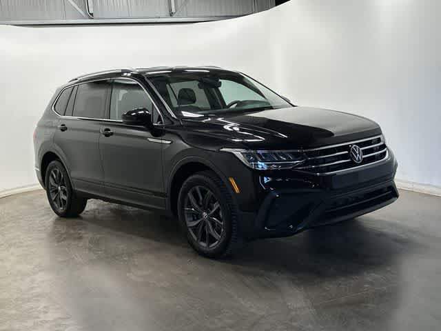 Thumbnail: 2022 Volkswagen Tiguan - 30