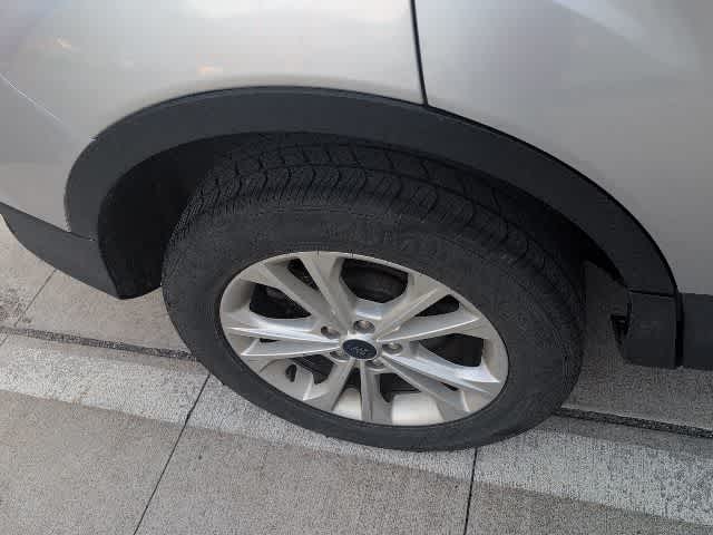 Thumbnail: 2019 Ford Escape - 8