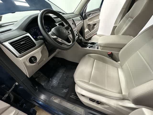 Thumbnail: 2023 Volkswagen Atlas - 16