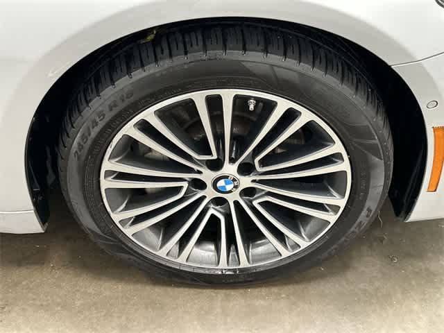 Thumbnail: 2018 BMW 5 Series - 5