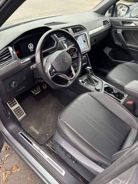 Thumbnail: 2022 Volkswagen Tiguan - 10