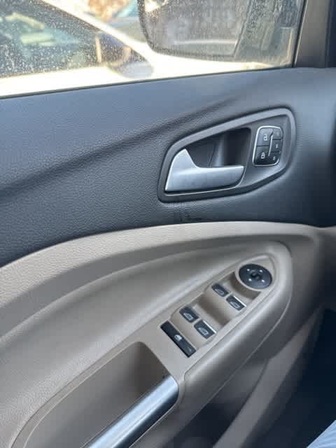 Thumbnail: 2018 Ford Escape - 18