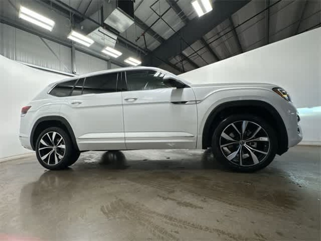 New 2026 Volkswagen Atlas 2.0T SEL Premium R-Line SUV