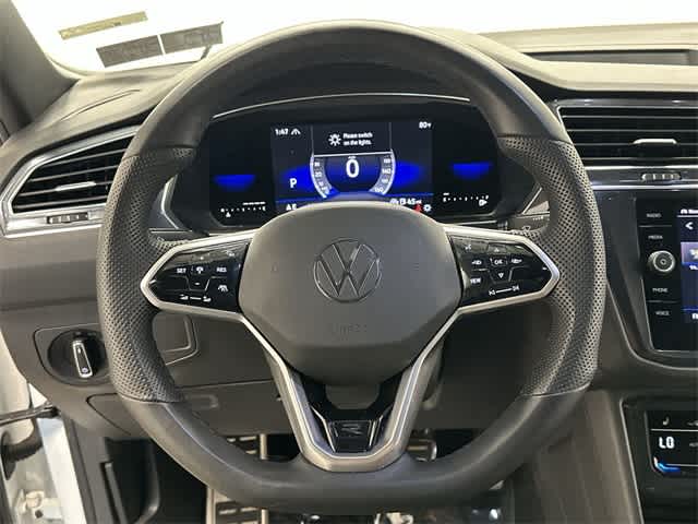 2022 Volkswagen Tiguan SE R-Line Black 8