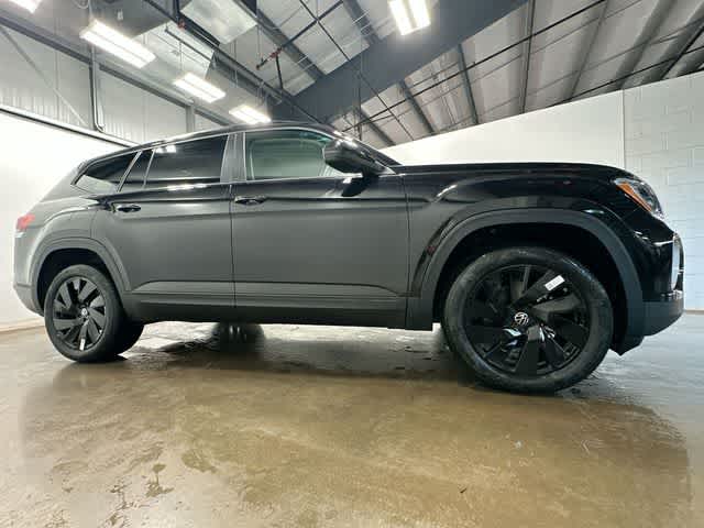 Thumbnail: 2026 Volkswagen Atlas - 3