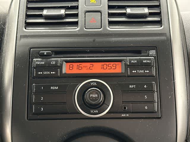 Thumbnail: 2012 Nissan Versa - 9