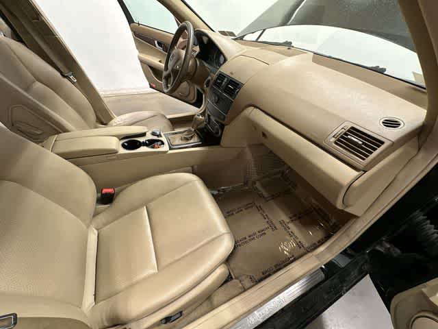 Thumbnail: 2008 Mercedes-Benz C-Class - 19