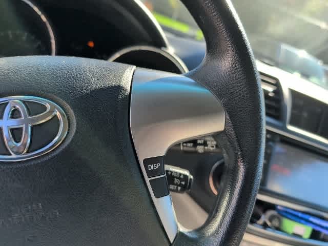Thumbnail: 2013 Toyota Highlander - 18