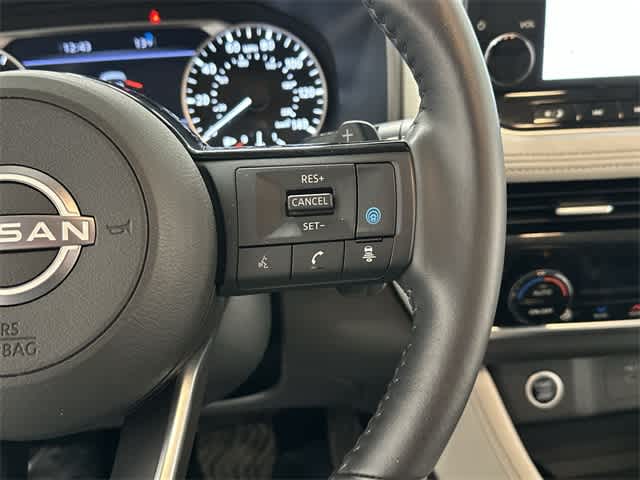 Thumbnail: 2023 Nissan Rogue - 10