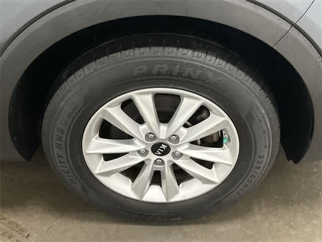 2019 Kia Sorento LX 5