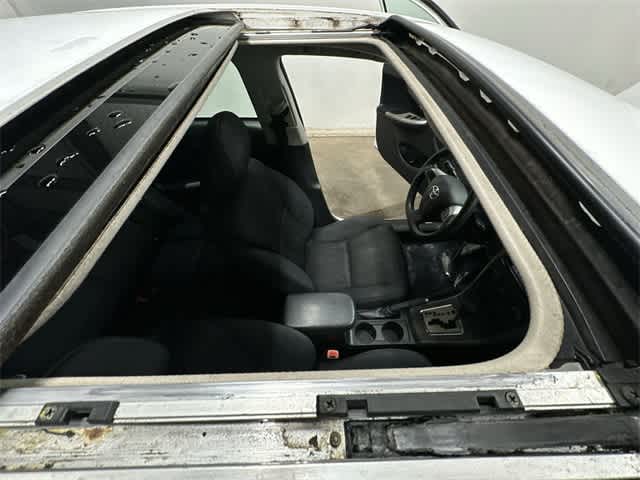 Thumbnail: 2013 Toyota Corolla - 6